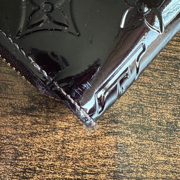 Louis Vuitton Monogram Vernis Zippy Wallet in Amarante M90416 - Picture 11 of 16